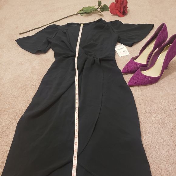 Zara Wrap Dress - Picture 2 of 11